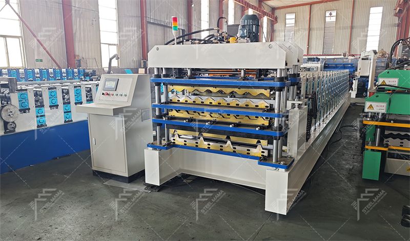 Triple layer roof tile forming machine