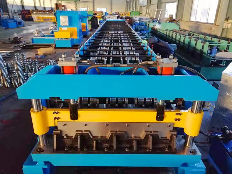 NEW Product Metal Decking Roll Forming Machine Galvanized Steel 1020mm Floor Deck Making Machine