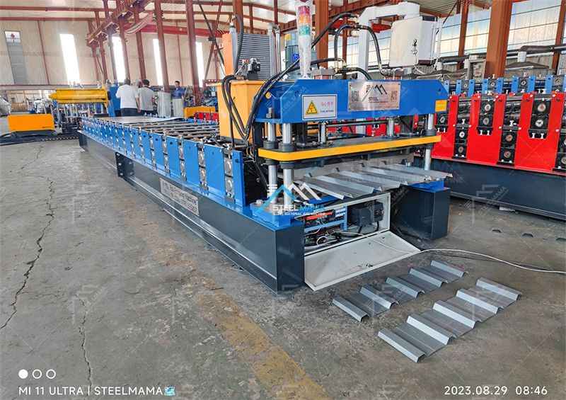 TR5 Roof Sheet Roll Forming Machine
