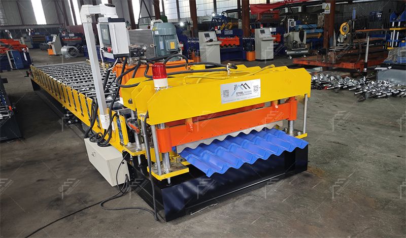 roofing tile forming machine