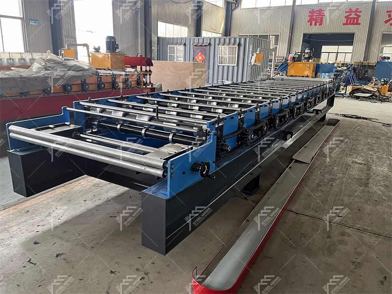 TR5 Trapezoidal roofing machine