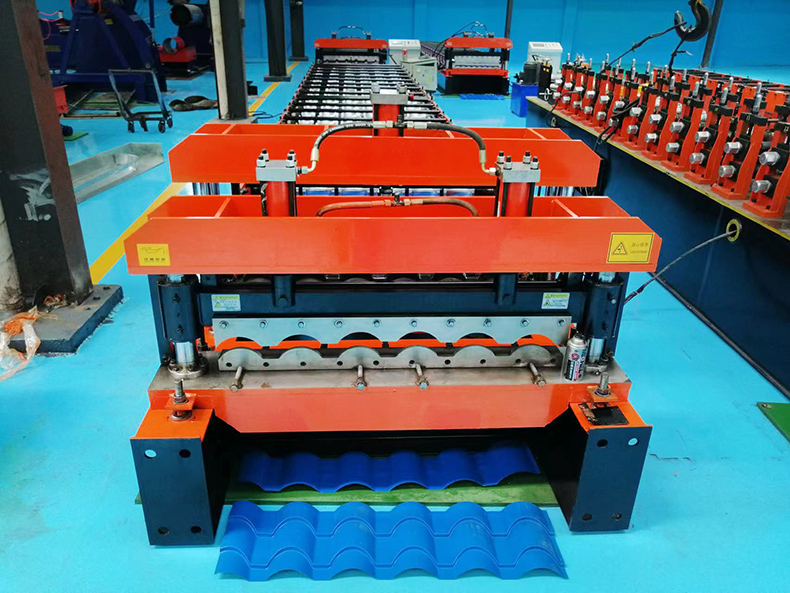 Hot Sale Automatic Color Steel Profile Metal Standard Euro Roof Tile Cold Roll Forming Machine