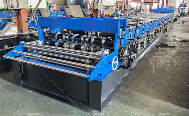 floor decking panel forming machine