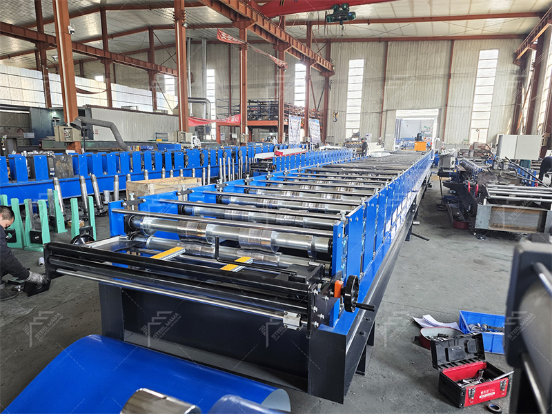 metal 980 Klip lock Machine