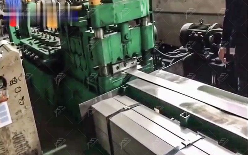 Customized roll forming machine factory