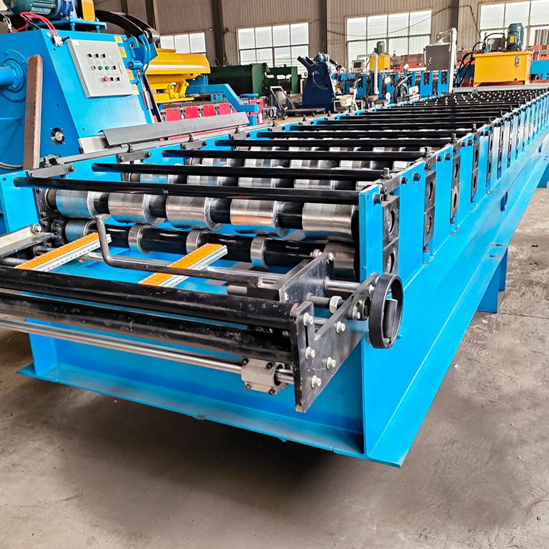 Zimbabwe Popular High Efficiency Cost Effective Metal 686 Trapezoidal Roof Sheet Machine