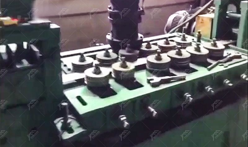 Customized roll forming machine
