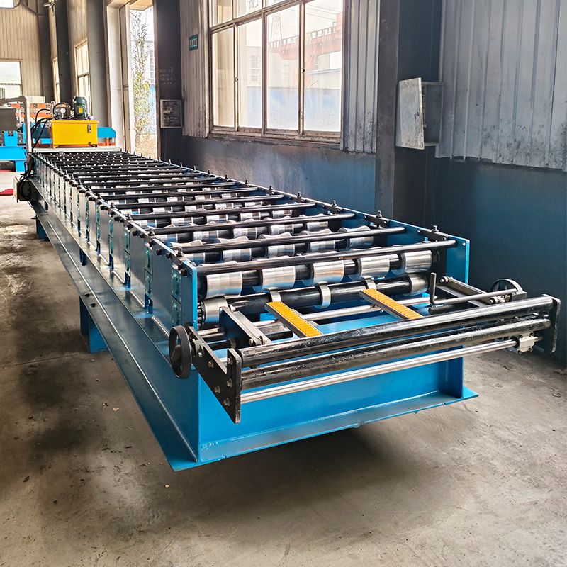 Zimbabwe Popular High Efficiency Cost Effective Metal 686 Trapezoidal Roof Sheet Machine