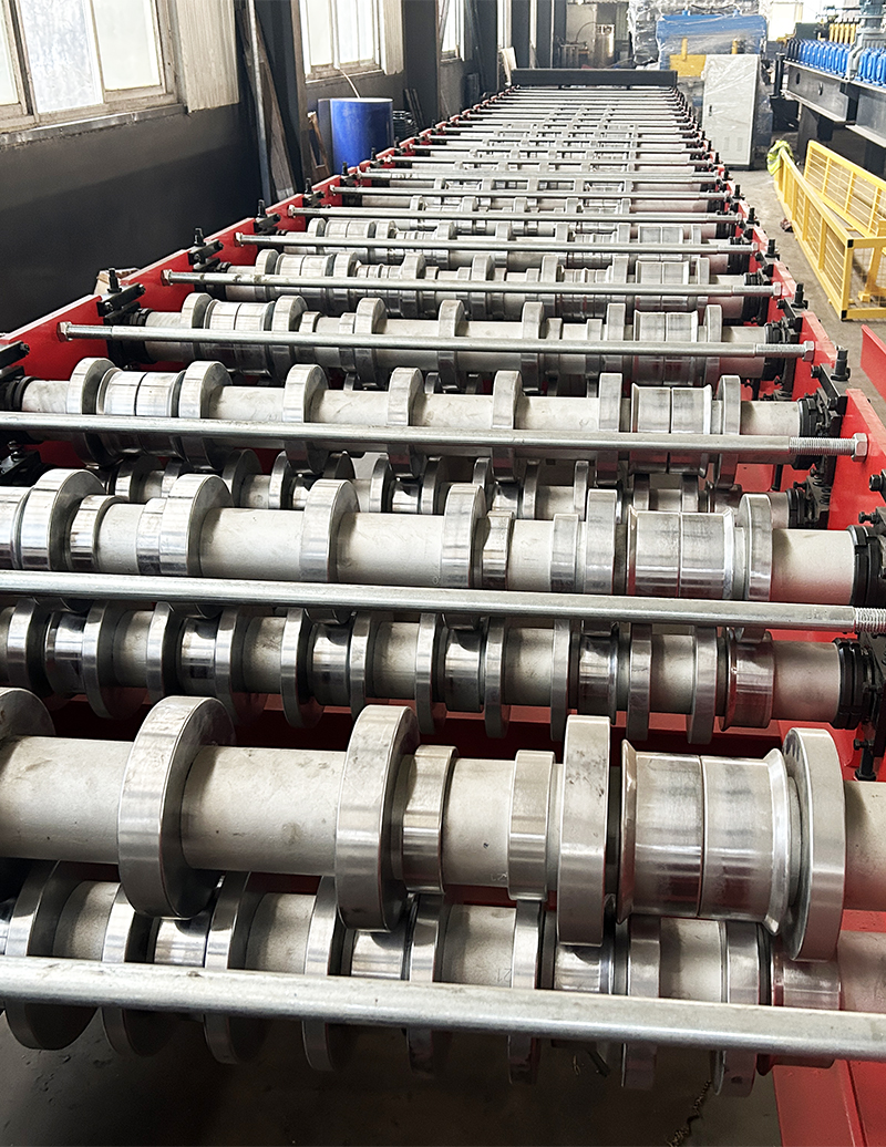 Decking Floor Machine