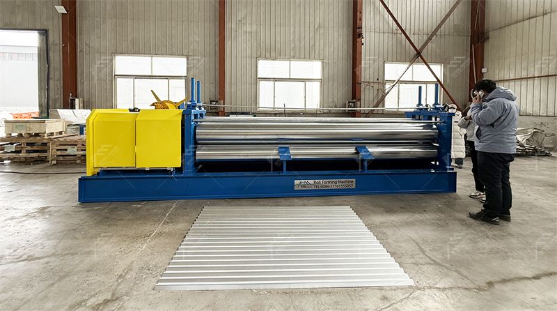 Barrel corrugated rolling machine