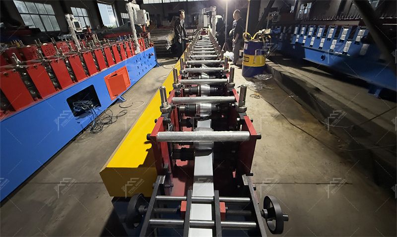 Kr18 Clip Roll Forming Machine