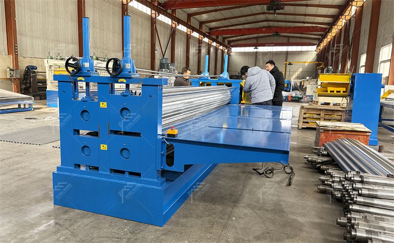 Barrel corrugated making machine
