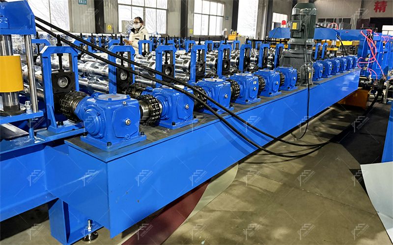 color Steel Roof Sheet Forming Machine