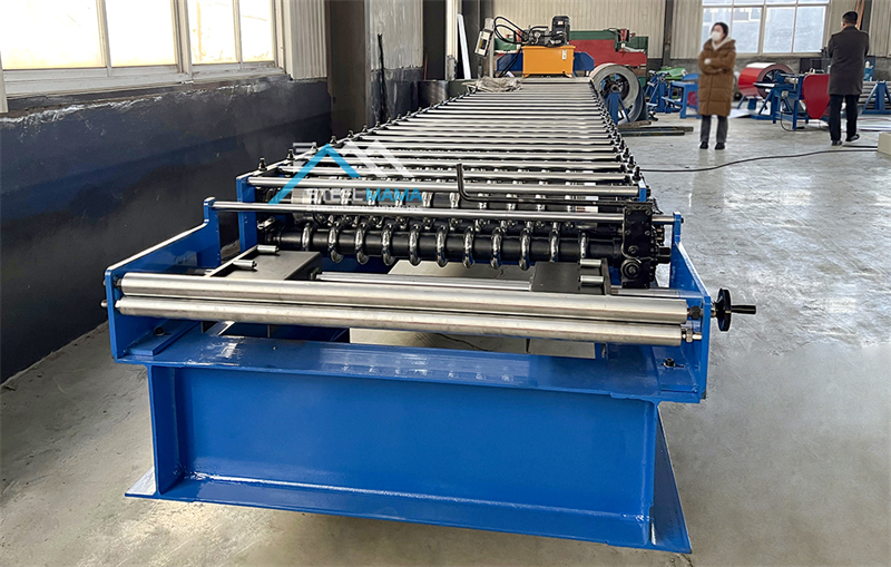 roof panel making machine for corrugated roof