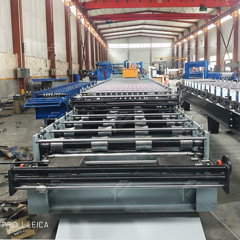 Peru Popular Full Automatic TR4 & 988 Corrugated Roofing Sheet Double Layer Machine