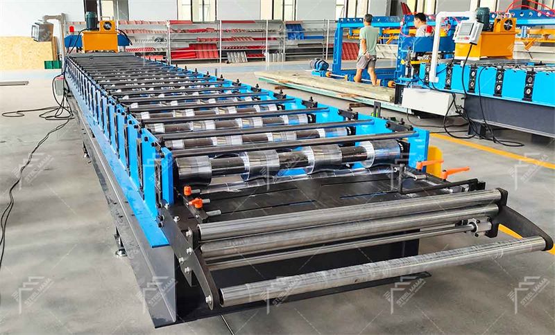759 Trapezoidal Roofing Sheet Roll Forming Machine