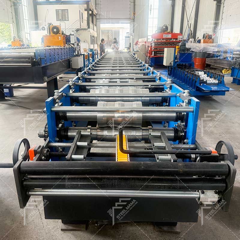 Steelmama America Popular Full Automatic Self Lock Roof Panel Sheet Roll Forming Machine